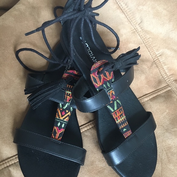 H&M black flat sandals - Picture 5 of 5